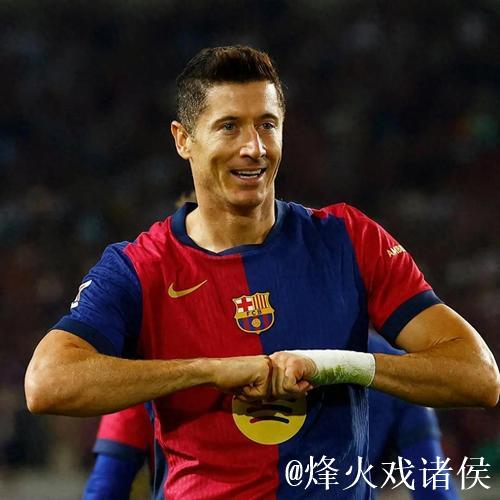 记者：莱万腘绳肌不适缺席训练，他将不会参加本轮国王杯