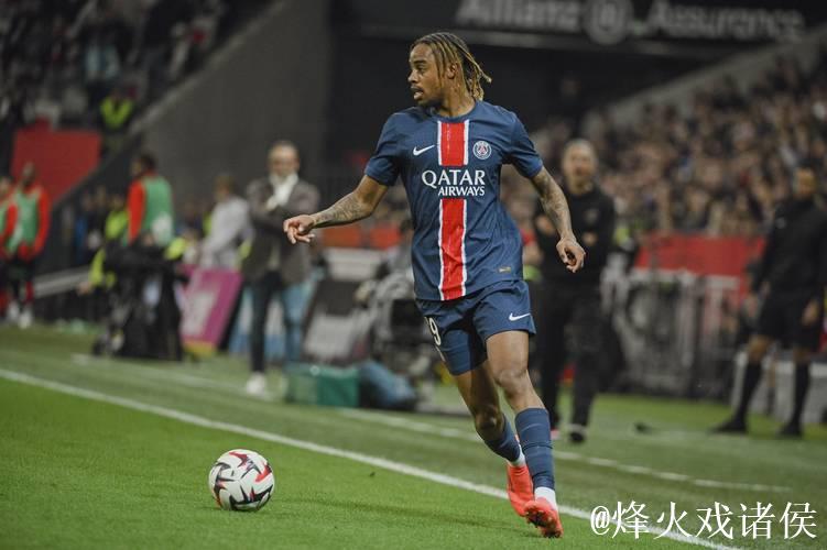 法甲-巴尔科拉双响 巴黎2-0朗斯四连胜